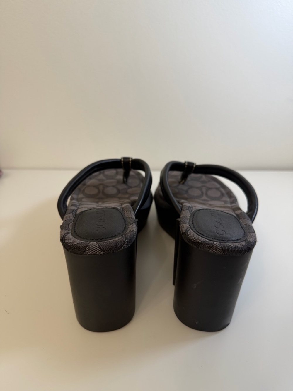 Coach Charcoal and Black Platform Wedge Thong Sandals Size 6 - Picture 5 of 11